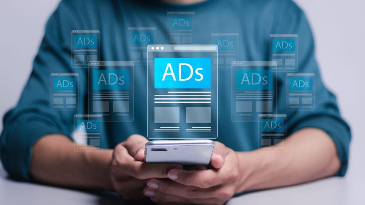 Digital marketing ads reaching targeted customers